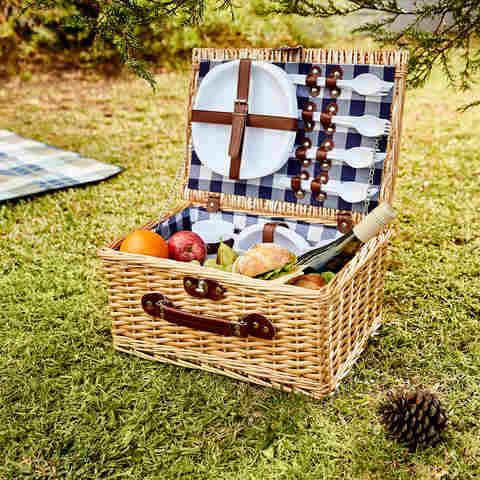 Deluxe Picnic Set Kmart - how to get the picnic basket in camping roblox